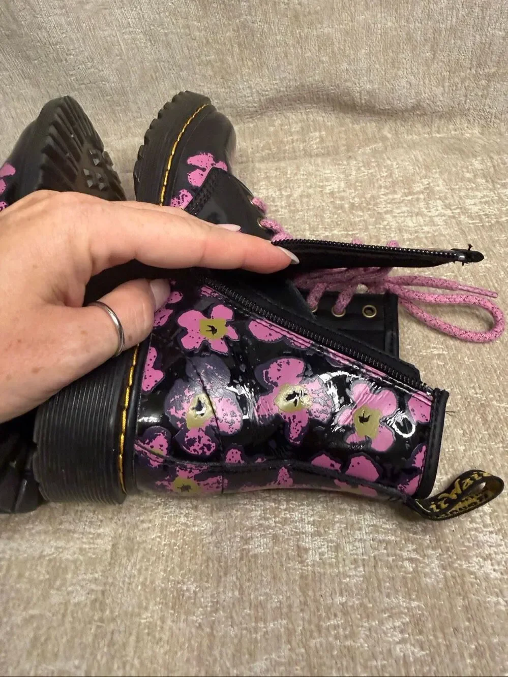 Dr. Martens Kids 1460 Pansy Patent Leather Lace Up Boots Black Pink Size 4